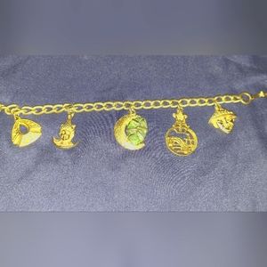 Vintage charm bracelet with Jade bundle